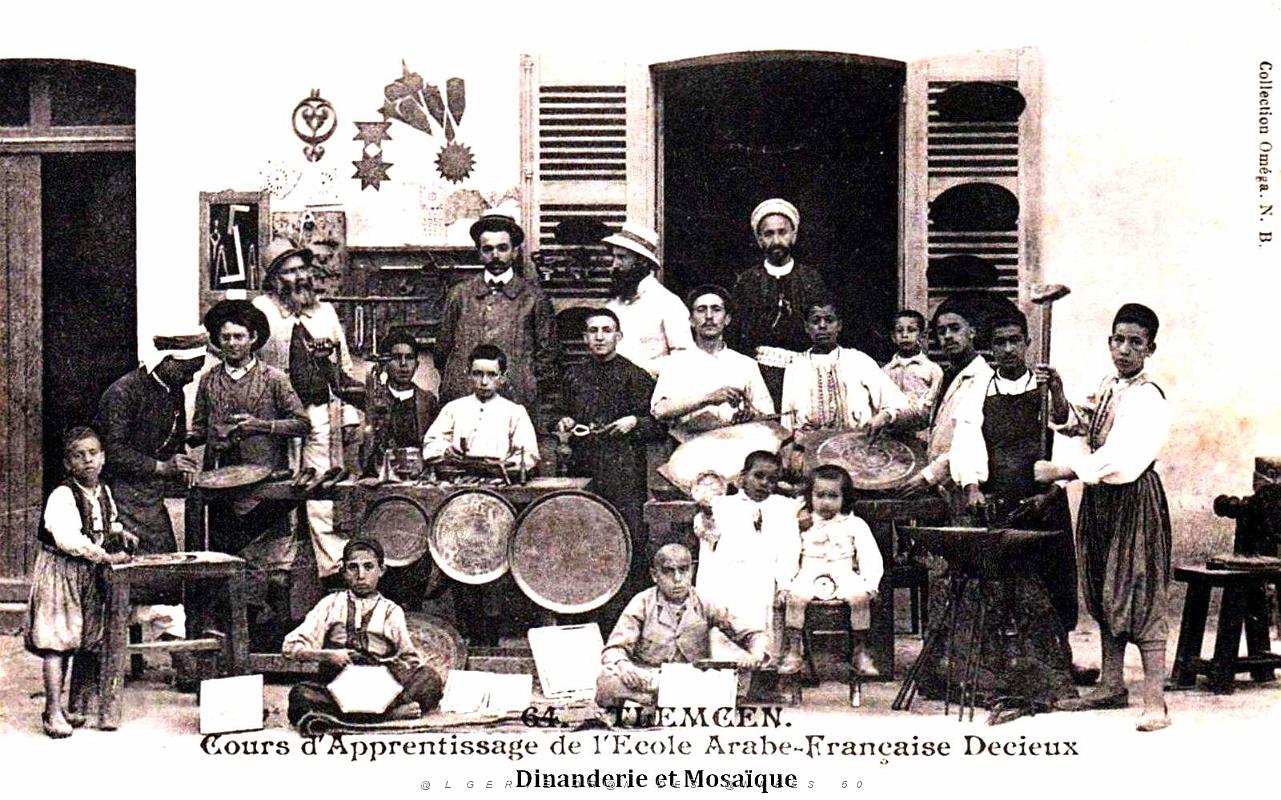 1672- Tlemcen - Cours d'appprentissage Dinanderie et Mosaique.jpg